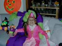 Halloween00_012.jpg (66981 bytes)