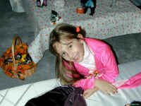 Halloween00_018.jpg (84887 bytes)